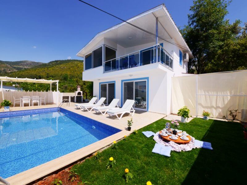 FLORYA ŞEHİR DE 4+1 L&Uuml;KS SATILIK DAİRE